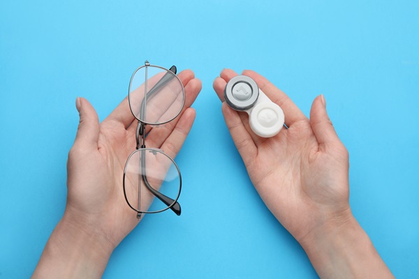 Contact Lenses Vs  Glasses: Choosing The Right Vision Care For You